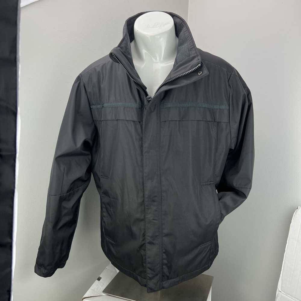 Calvin Klien mens weather proof electronics mock neck active jacket Large